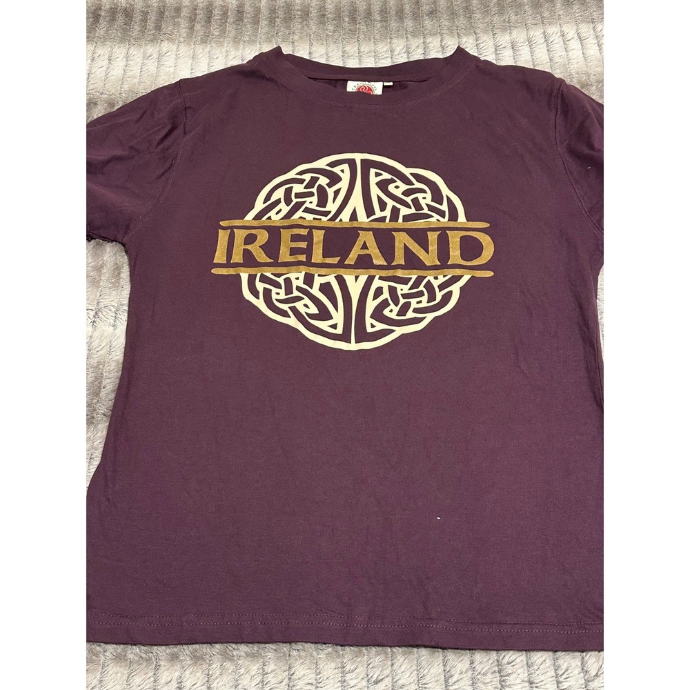 Ireland Celtic Knot Graphic T-Shirt Plum Purple XL